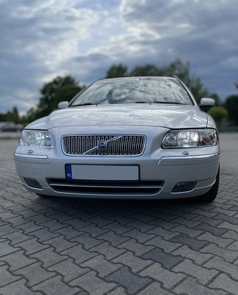 Volvo V70 cena 25000 przebieg: 277724, rok produkcji 2005 z Gliwice małe 407